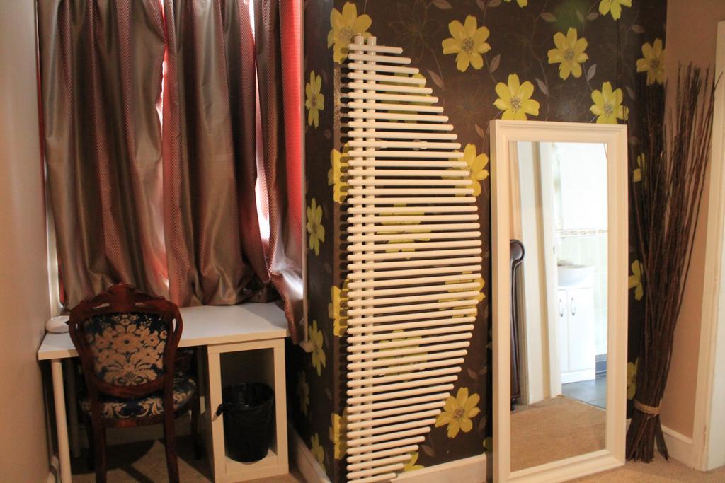 Skylark Guest House Хаунслоу Номер фото